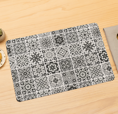 Damask Moroccan tile black white