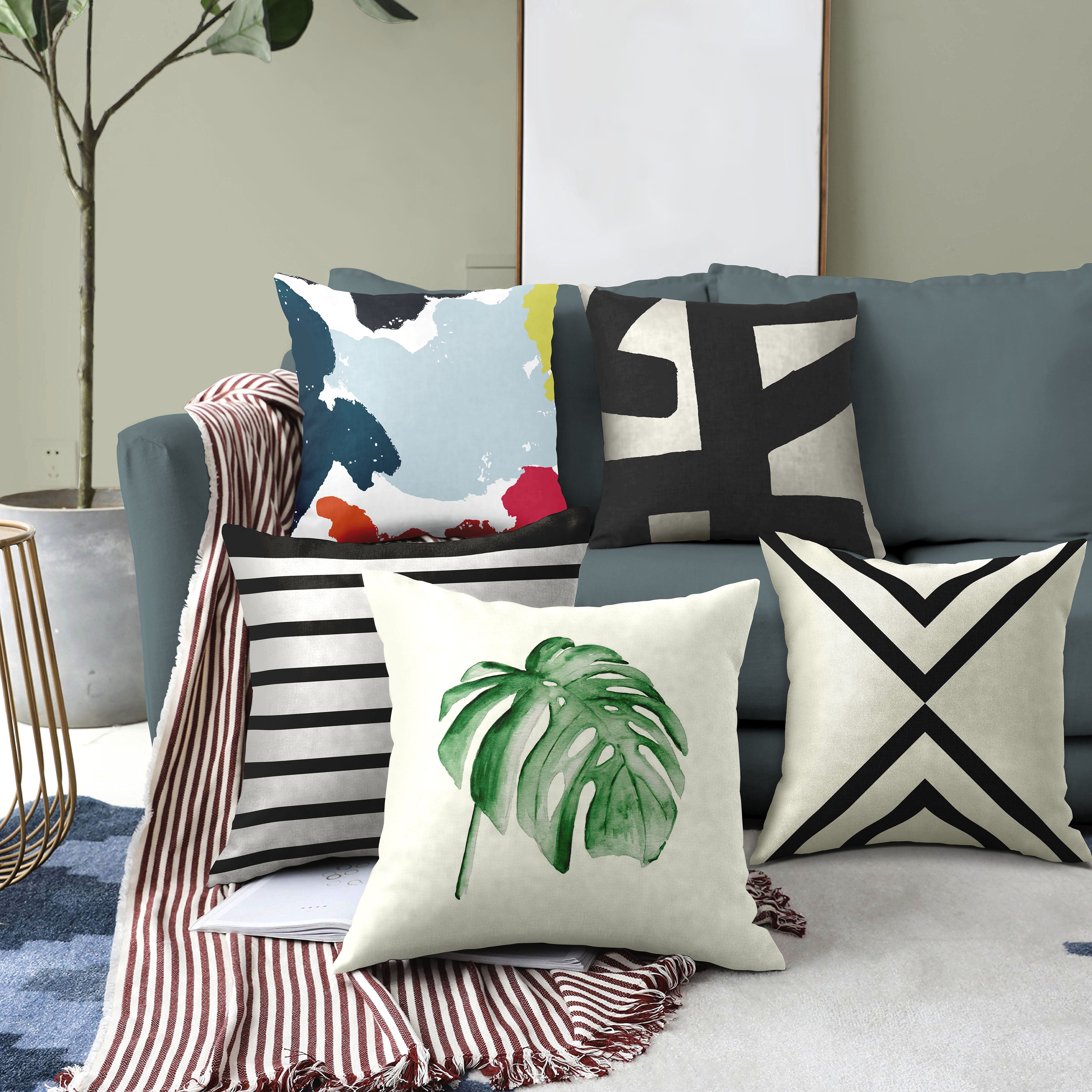 Contemporary Set of 5 Cushions